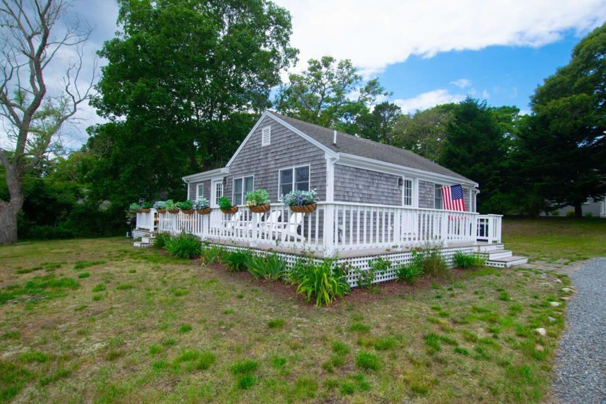Wrap-Around Porch Mins To Beach Chatham Exterior photo